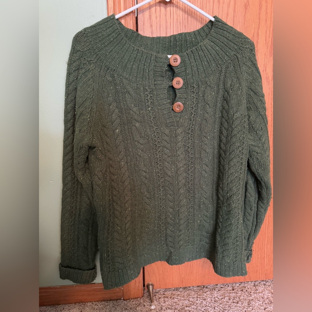 Eddie Bauer LARGE green wool blend sweater with  button detail at neckline